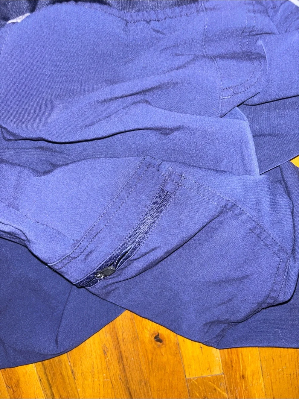 Figs Navy Women's Jogger pant scrub MP - damaged zipper cargo pocket